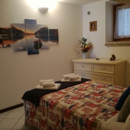 Appartamento Borgo Antico Oliveto Lario Esterno foto
